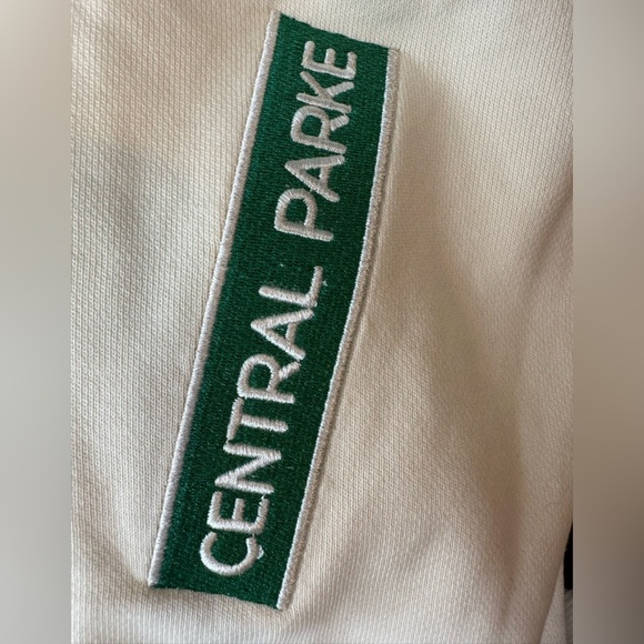 EUC Parke hoodie -L/XL NYC hoodie with double side NYC patches- cream - Picture 10 of 11